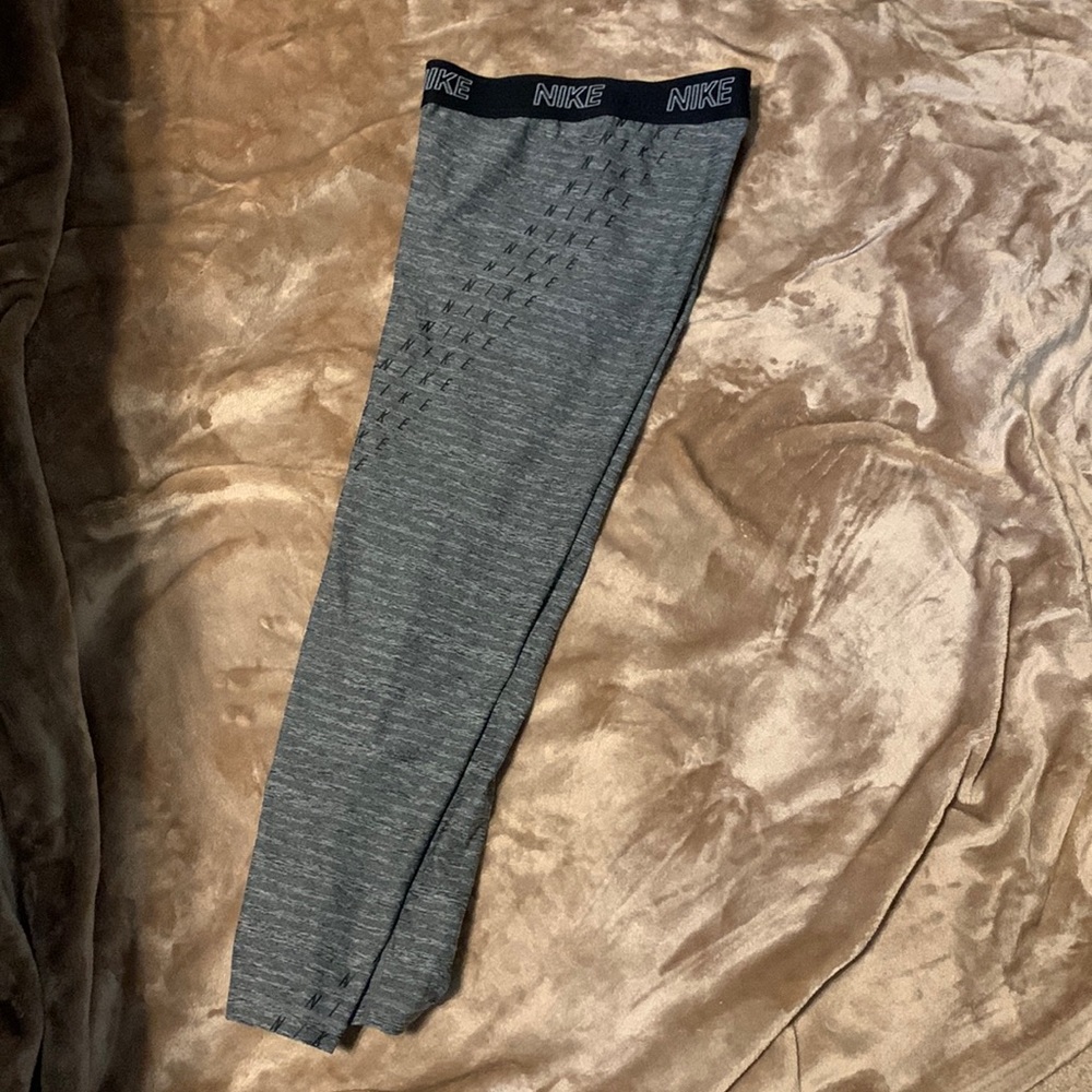 xs black/grey nike leggings